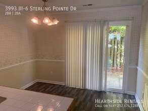 3993-III-6 Sterling Pointe Dr in Greenville, NC - Building Photo - Building Photo