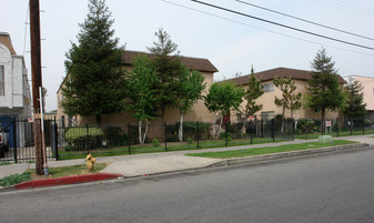 8605-8609 Cedros Ave Apartments