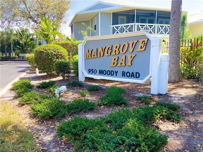 950 Moody Rd in North Fort Myers, FL - Building Photo - Building Photo