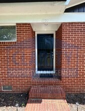 1900 Westside Dr NW in Cleveland, TN - Building Photo - Building Photo