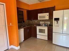 12135 SW 182nd Terrace in Miami, FL - Building Photo - Building Photo