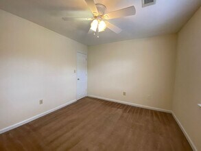 141 Hunter's Run Rd in Athens, GA - Building Photo - Building Photo