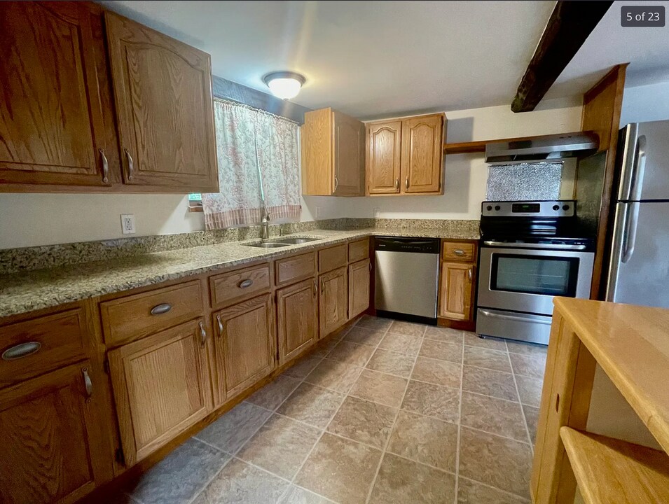 4 Shawsheen Rd in Andover, MA - Building Photo