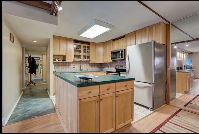 property at 13000 W Heiden Cir