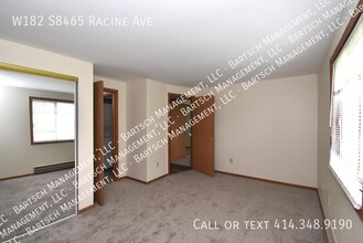 W182S8465-S8465 Racine Ave in Muskego, WI - Building Photo - Building Photo