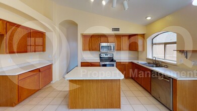 9953 E Onza Ave in Mesa, AZ - Building Photo - Building Photo
