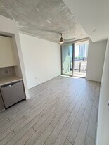 237 NE 33rd St, Unit A in Miami, FL - Building Photo