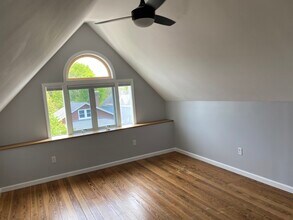 4237 Chambers St, Unit 2 in Cincinnati, OH - Building Photo - Building Photo