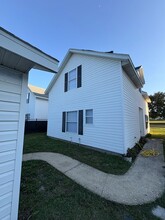 1086 Park Central Cir in Groveland, FL - Building Photo - Building Photo