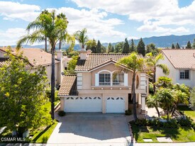 1851 Fox Springs Cir in Thousand Oaks, CA - Building Photo