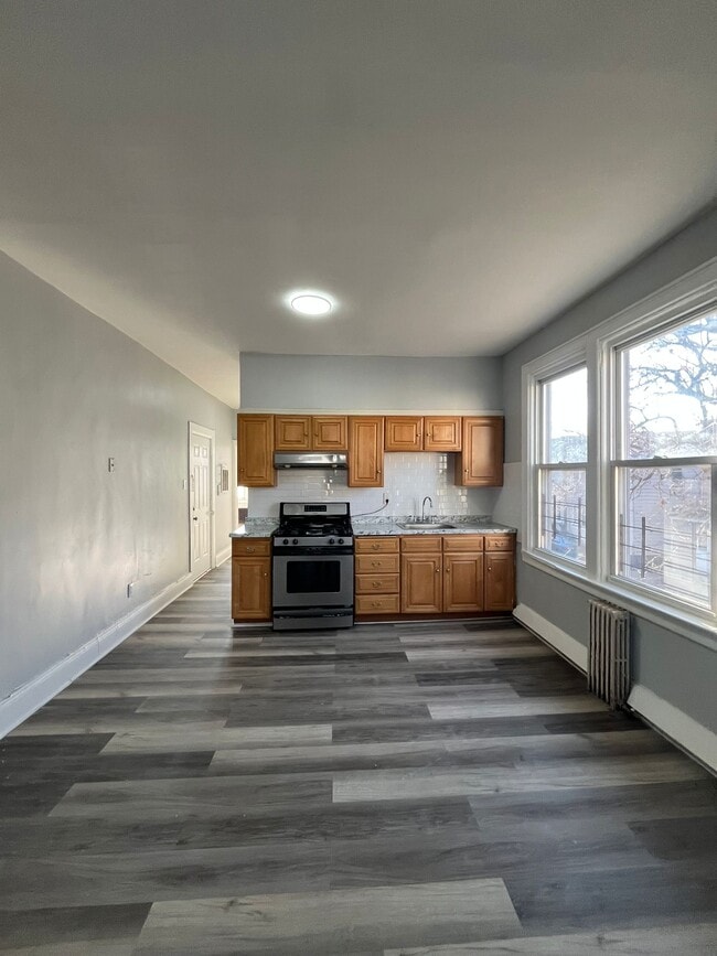 10 Randolph Ave, Unit 2A