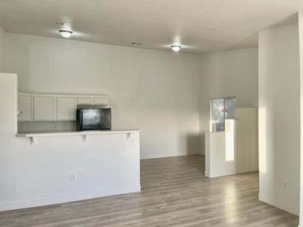 2110 Los Feliz, Unit 2084 in Las Vegas, NV - Building Photo - Building Photo