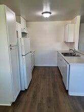 2402-2402 Wilson Ave in Redding, CA - Building Photo - Building Photo