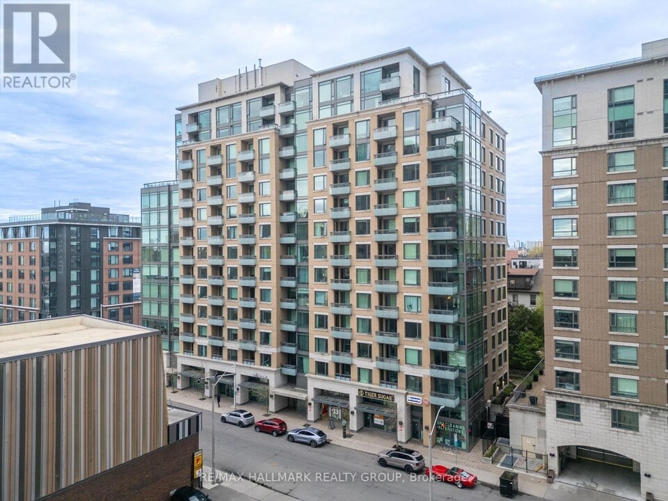 238-238 Besserer St in Ottawa, ON - Building Photo