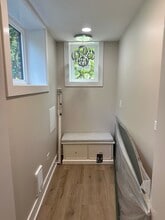 330 Barton Ave, Unit G in Evanston, IL - Building Photo - Building Photo