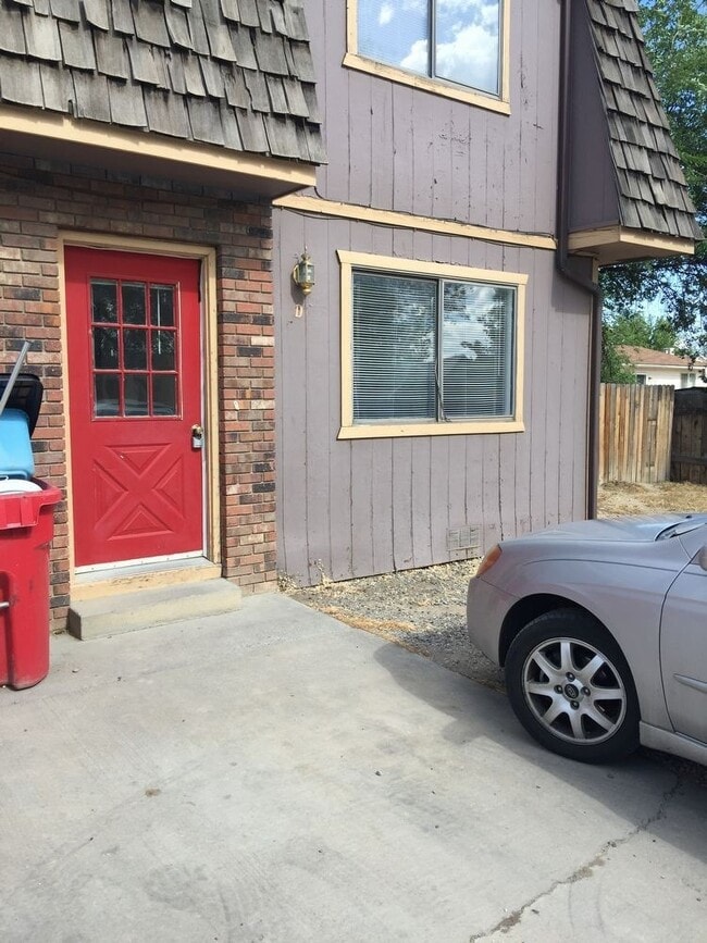 property at 3211 Opal Ct