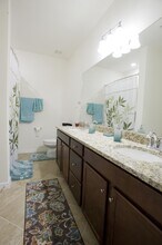17118 Vardon Ter, Unit #301 - Serenity shores in Lakewood Ranch, FL - Foto de edificio - Building Photo