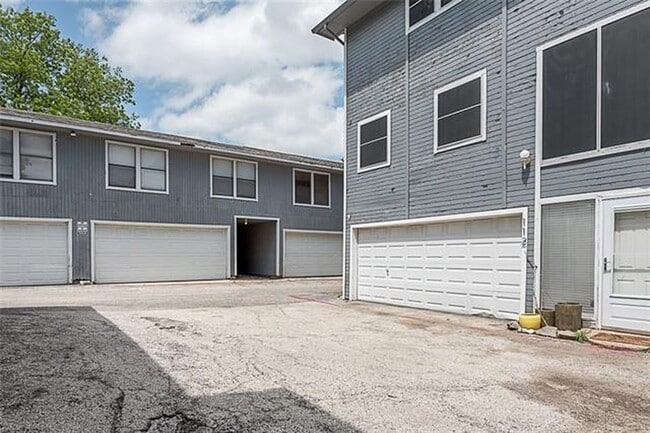 property at 5829 Phoenix Dr