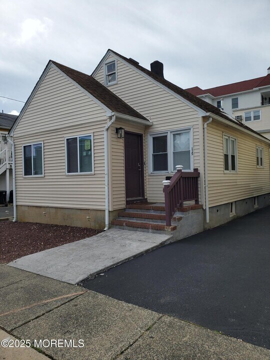 115 Dupont Ave in Seaside Heights, NJ - Building Photo
