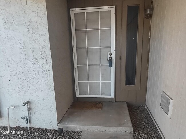 2326 W Estrella Dr in Chandler, AZ - Building Photo - Building Photo