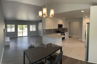 5261 Coit Dr in Reno, NV - Building Photo - Building Photo