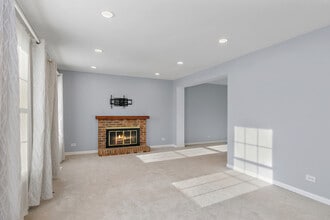 1648 Eddy Ln in Lake Zurich, IL - Building Photo - Building Photo
