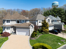 Vanderbilt Estates Dix Hills Apartamentos