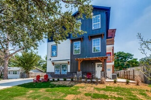 511 N Davis Dr, Unit A in Arlington, TX - Building Photo