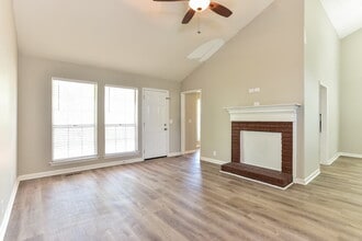 6009 Legend Dr in Nashville, TN - Building Photo - Building Photo