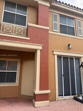 11411 NW 60th St in Doral, FL - Building Photo - Building Photo