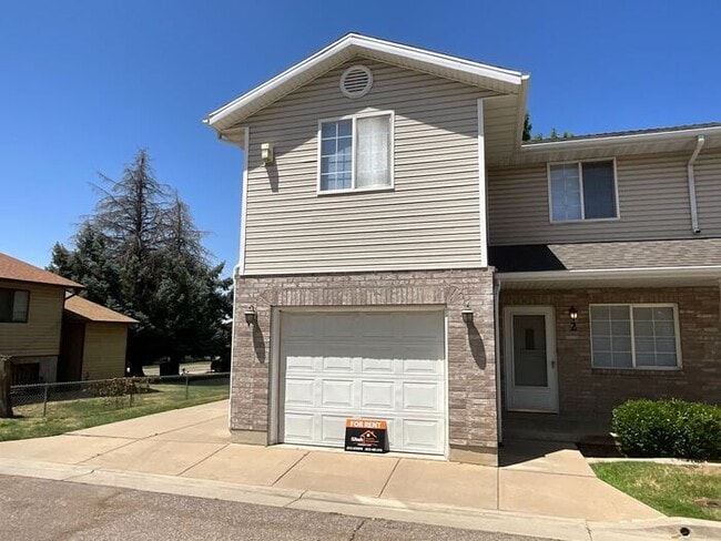 property at 203 W 4900 S