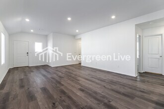 240 Sarah Alyse Ln in Cabot, AR - Foto de edificio - Building Photo