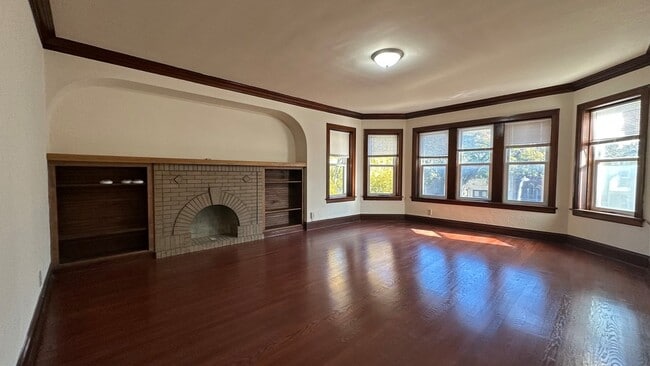 5530 N Artesian Ave, Unit 1 in Chicago, IL - Building Photo - Building Photo