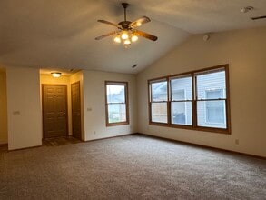 1864 W S St in Lincoln, NE - Building Photo - Building Photo