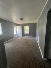 948 N Glendale St in Wichita, KS - Building Photo - Building Photo