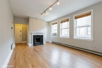 630 W Waveland Ave in Chicago, IL - Building Photo - Building Photo