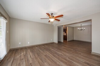 Carriage Hill in Knoxville, TN - Foto de edificio - Interior Photo