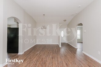 12007 Butler Woods Cir in Riverview, FL - Foto de edificio - Building Photo