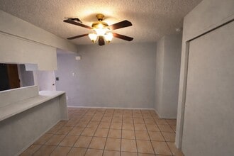 1625 W Hillside Pl in Yuma, AZ - Building Photo - Building Photo