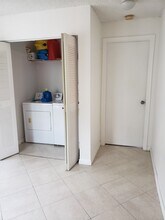 2946 S University Dr, Unit 7211 in Davie, FL - Foto de edificio - Building Photo