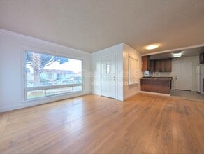 500 Warden Ave in San Leandro, CA - Building Photo - Building Photo