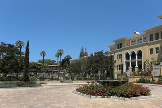 100 S Orange Grove Blvd in Pasadena, CA - Building Photo - Building Photo