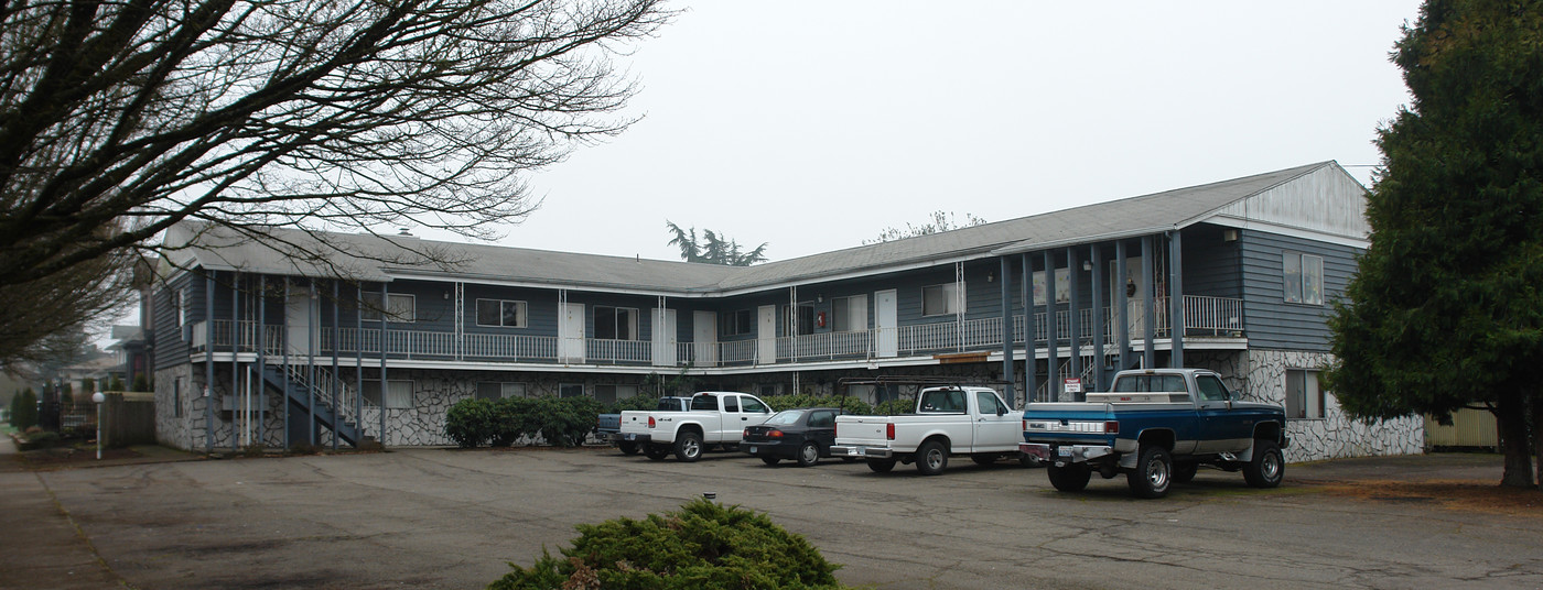 410 9th Ave SW in Albany, OR - Building Photo