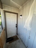 206 E Mill Ave in Porterville, CA - Building Photo
