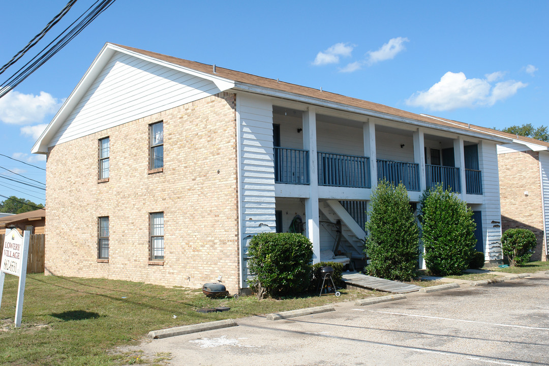 Lowery Village in Fort Walton Beach, FL - Foto de edificio