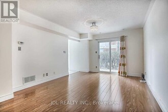 28-1128 Rosebank Dr in Toronto, ON - Building Photo - Building Photo