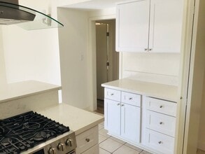 1104 Skeel Dr in Camarillo, CA - Building Photo - Building Photo