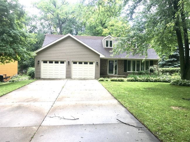 property at 761 Cynthia Dr