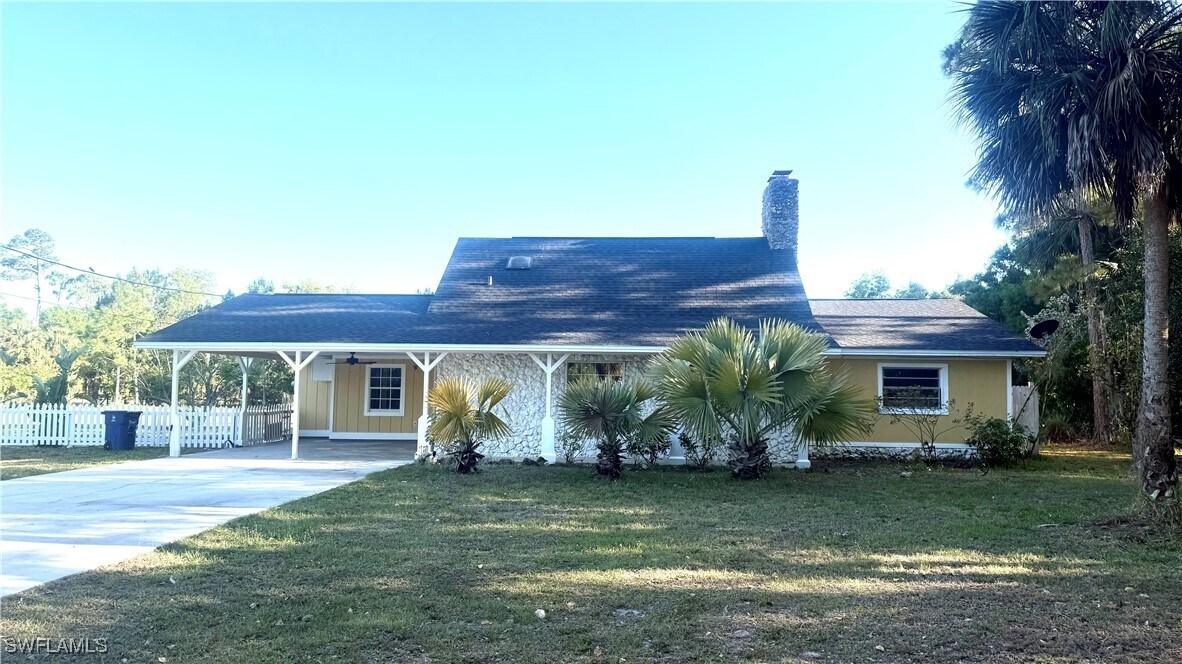 15860 Cemetery Rd in Ft. Myers, FL - Building Photo