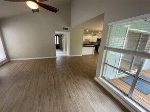 12841 Orion Ct in Willis, TX - Building Photo - Building Photo